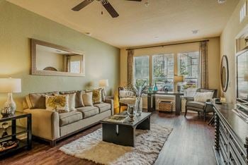 Extra large 1, 2 & 3 bedroom apartments